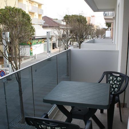 Apartament Venus Lignano Sabbiadoro Zewnętrze zdjęcie